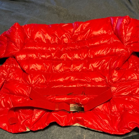 Prada red puffer jacket - Picture 2 of 7